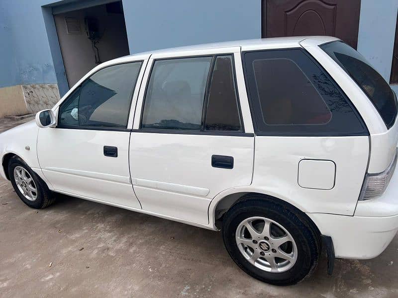 Suzuki Cultus 2016 1