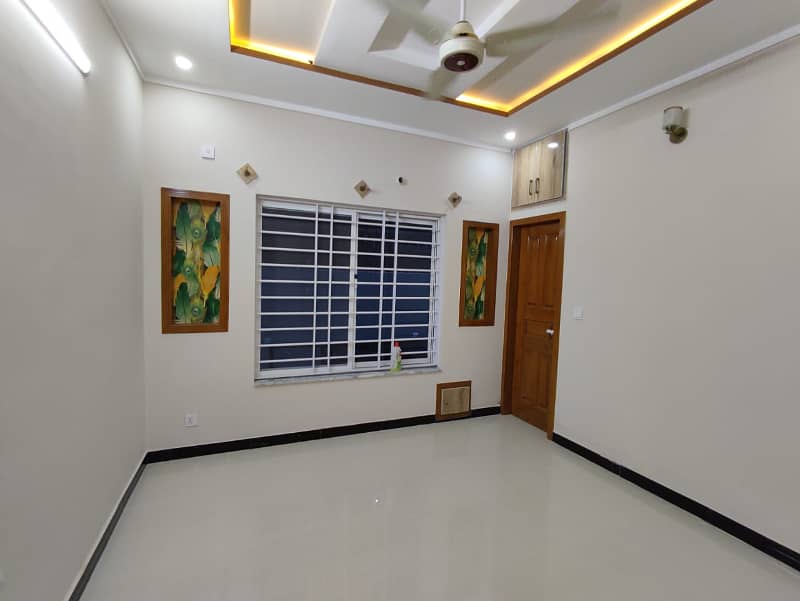 4 Marlas Tile Flooring Ground Floor Near Kashmir Highway G-13/1 5