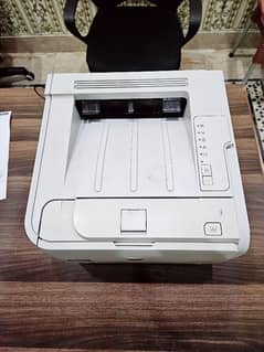 HP LaserJet printer location Fatehpur 10/10 condition.