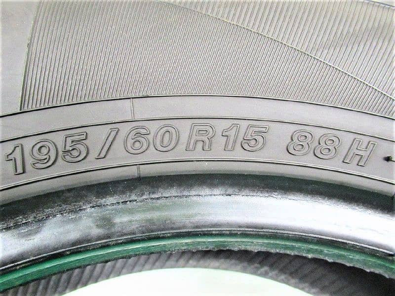 4tyres set 195/60/R/15 Yokohama BluEarth Es32 4