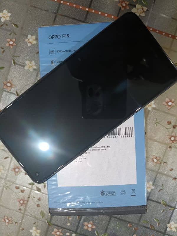 Oppo F19 Scratch less / Genuine Mobile Lush Condition 2