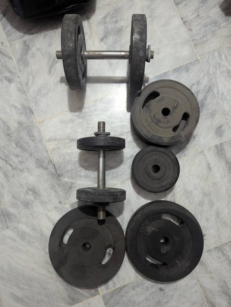 6 in 1 Set of 32kg Rubber Coated Plates Dumbells Weight Plat 0