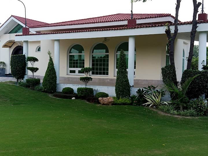 2 Acre Luxury Farm House On Barki Road 44