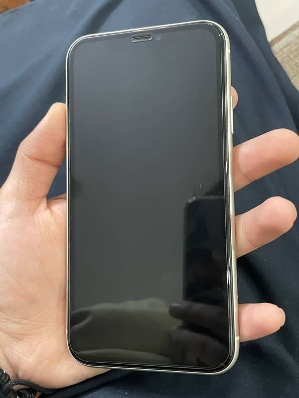 iPhone 11 128 GB NON PTA 5