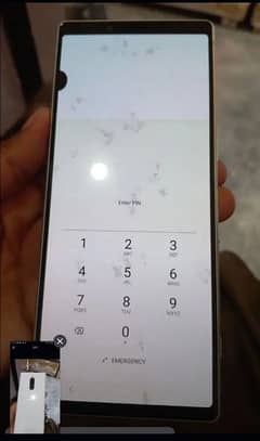 Sony Xperia 1 all ok only one dot on screen and lite shade