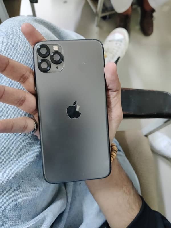 IPhone 11 pro max 1