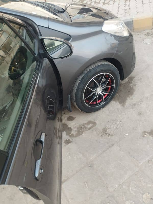 Toyota Vitz 2018 1