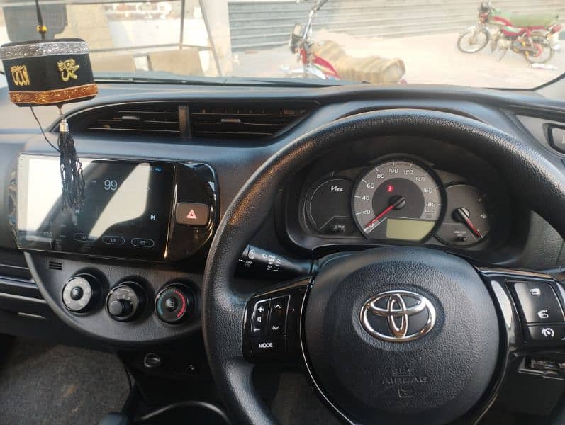 Toyota Vitz 2018 6