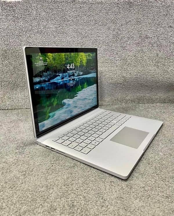 Surface Book 2: Core i7 8th generation : 16/512: 6Gb Nvidia Gtx 1