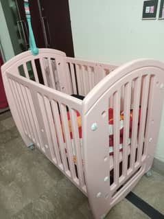 baby bed in good condition