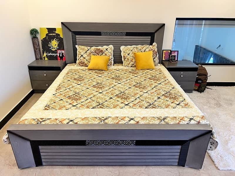 King Bed With Mattress & Side Tables 2