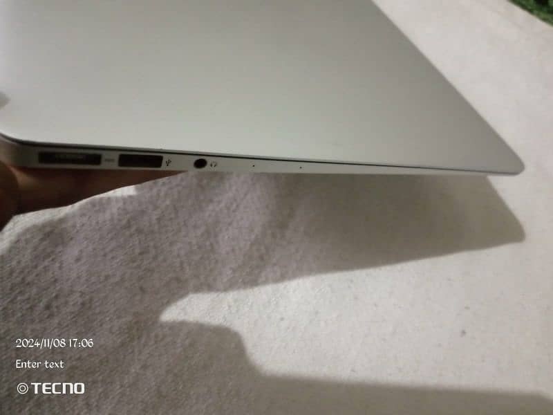 Macbook air i5 2014 13 inch 4gb 128gb 5