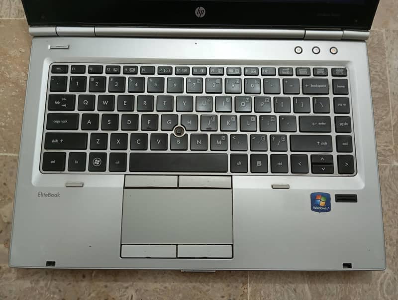 Hp EliteBook 8460p, core i7 (2nd generation) 6