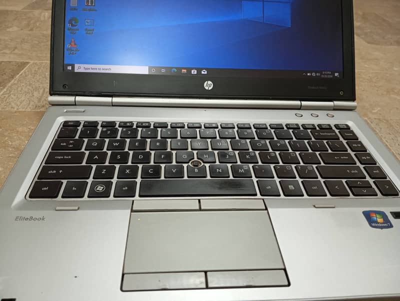 Hp EliteBook 8460p, core i7 (2nd generation) 10