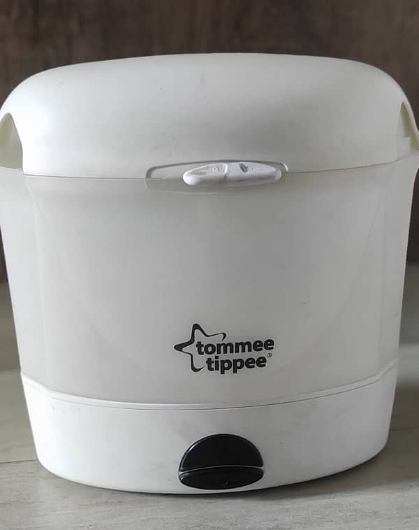 sterilizer of (tommee tippee) and  stuff toys 0