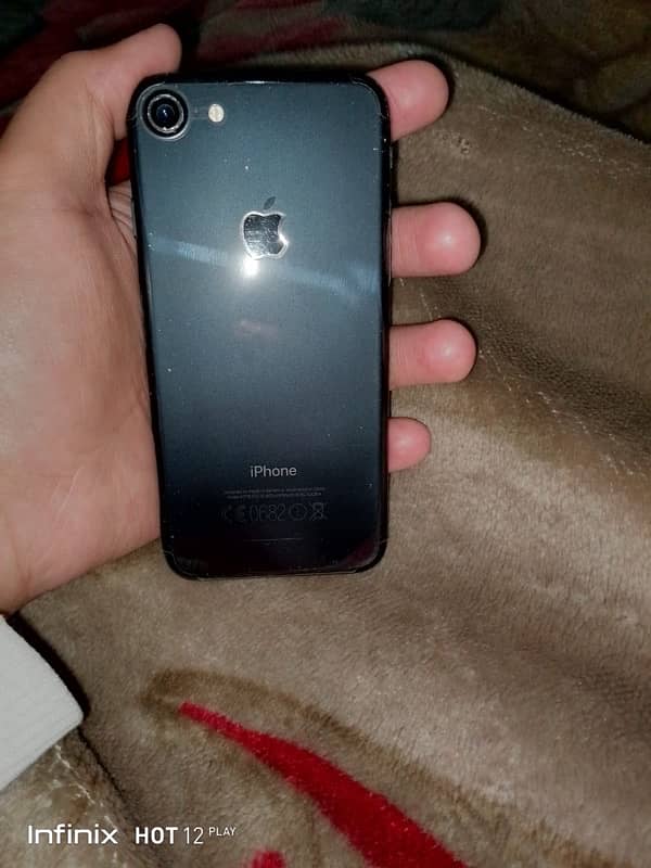 iPhone 7 pta approved 100% urgent sale less hogay ga 6