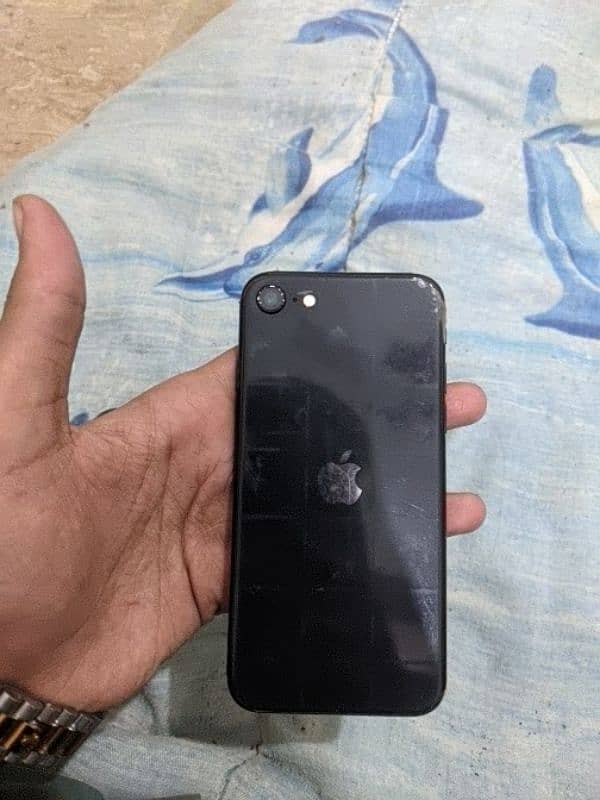 IPHONE SE 2020 FOR SELL 8