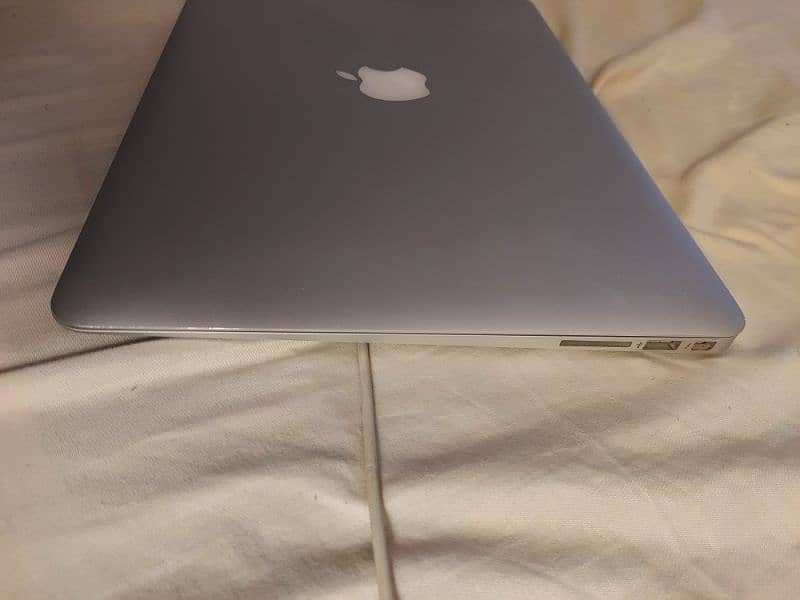 MacBook Air 2015 13-inch 6