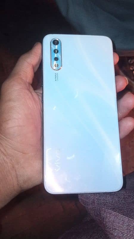 vivo s1 4/128 10/8 candesion 0