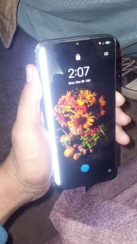 vivo s1 4/128 10/8 candesion 4