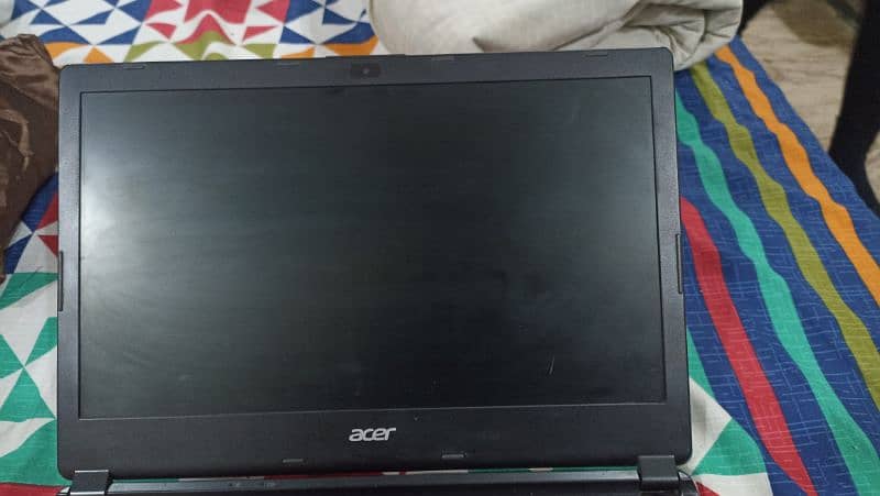 Laptop - Acer Travelmate p446 3