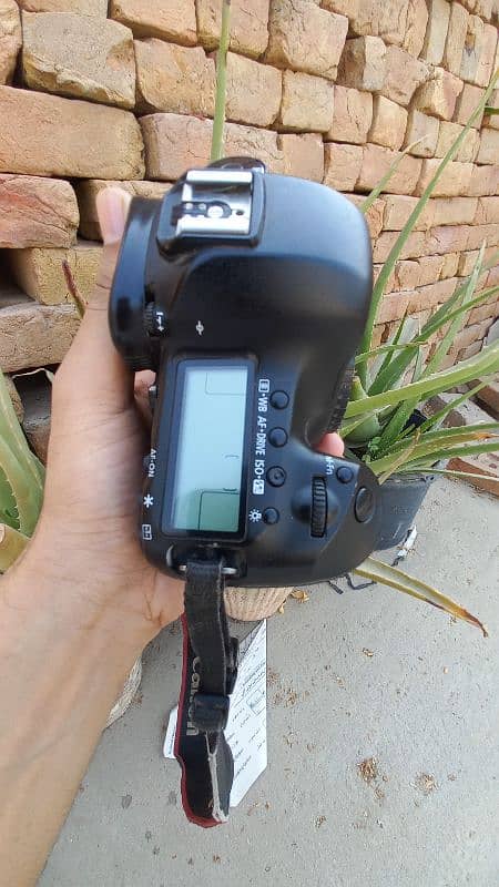 Canon 5d mark iii Good Condition Good working One hand use 0