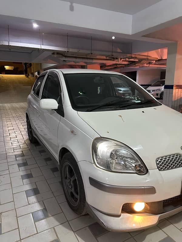 Toyota Vitz 2003 1