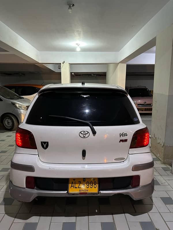 Toyota Vitz 2003 5