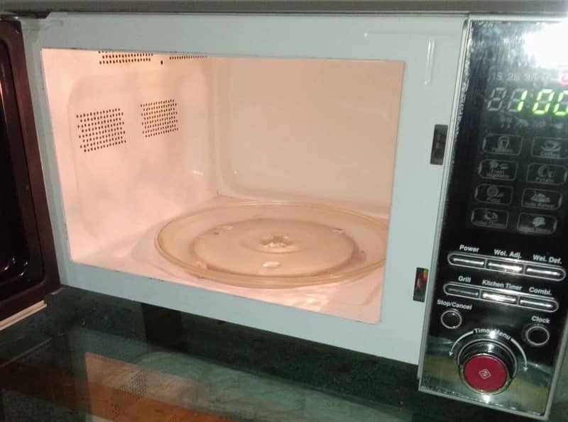 microwave oven 1