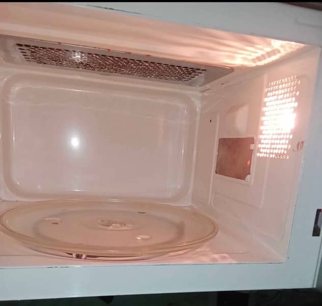 microwave oven 2