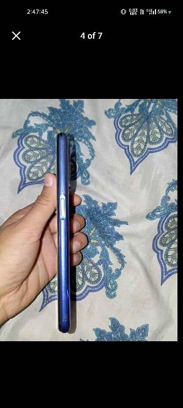 Realme 6 (8/128) With Box And Charger 3