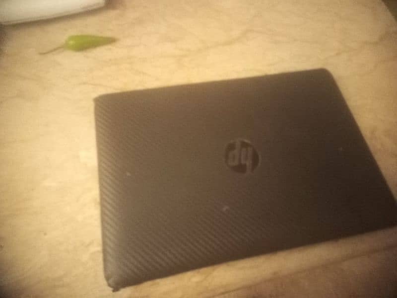 HP elite book 820 (Specs in description)(Touch screen)(urgent sale) 2