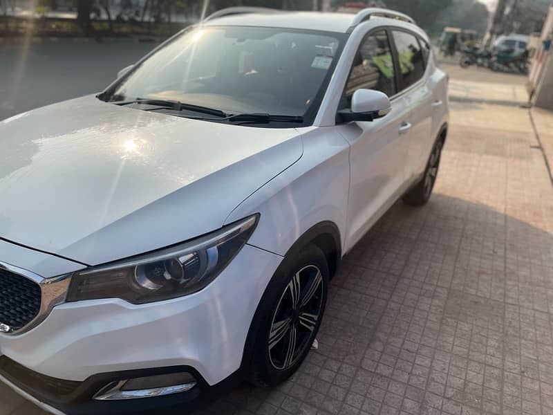 MG ZS 2021 4