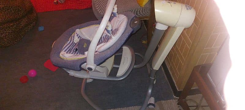 Electric swing + bouncer For baby 4