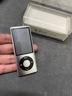 Apple iPod nano 5th generation 8GB with box and cable