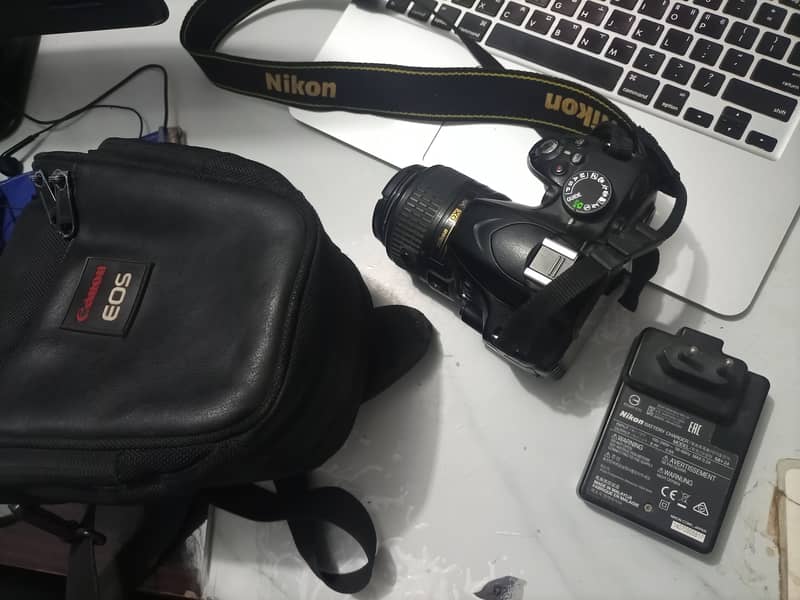 Nikon D3200 All okay with Battery charger bag 0