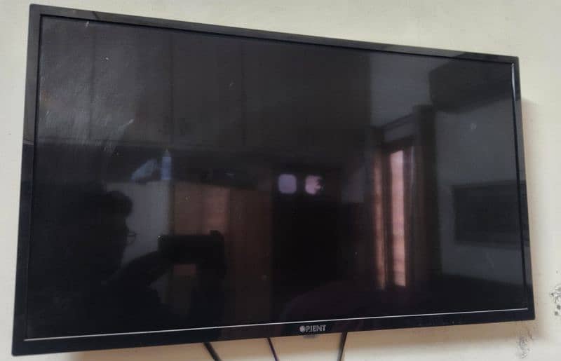 Orient 32 inch led very lesed uaed like new 0