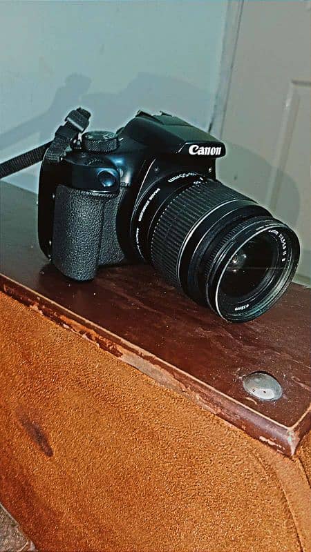 Canon 1300D 0