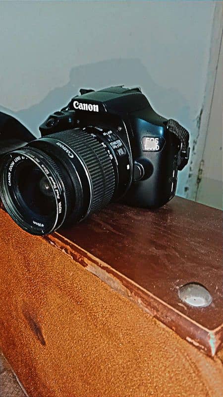 Canon 1300D 3