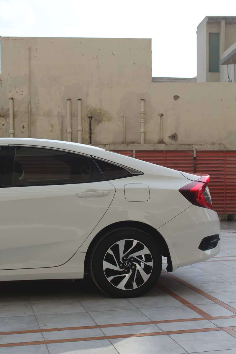 Honda Civic VTi Oriel Prosmatec 2018 B2B Original 9