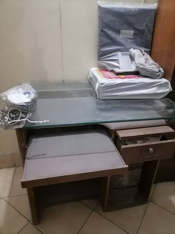 computer table 2