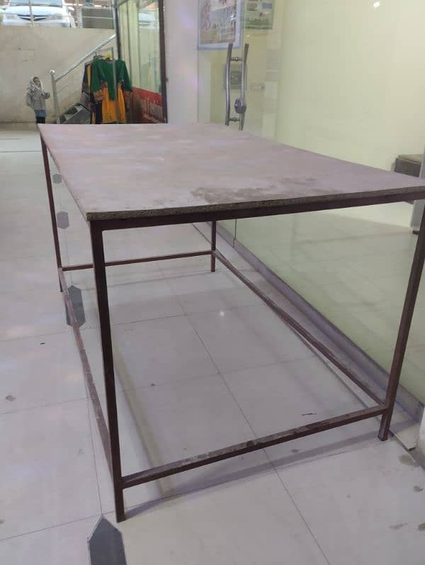 Large size table for sale 1