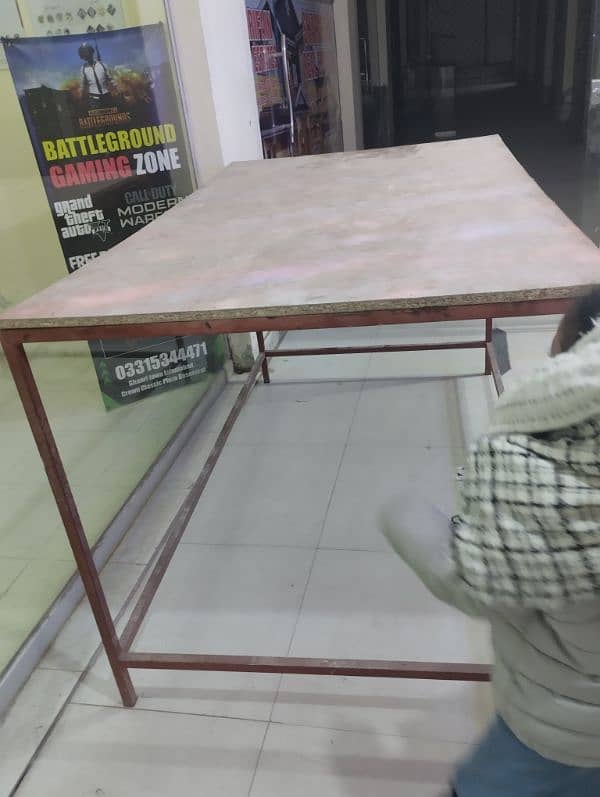 Large size table for sale 2