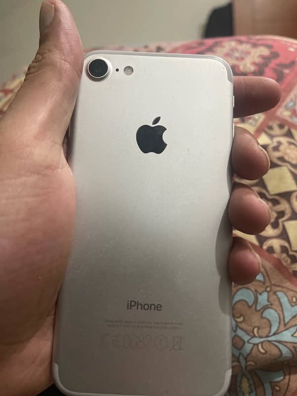 iPhone 7 32 gb pta approved 3