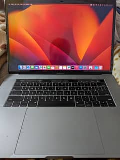 MacBook Pro 2017 16GB/512GB 15 inch