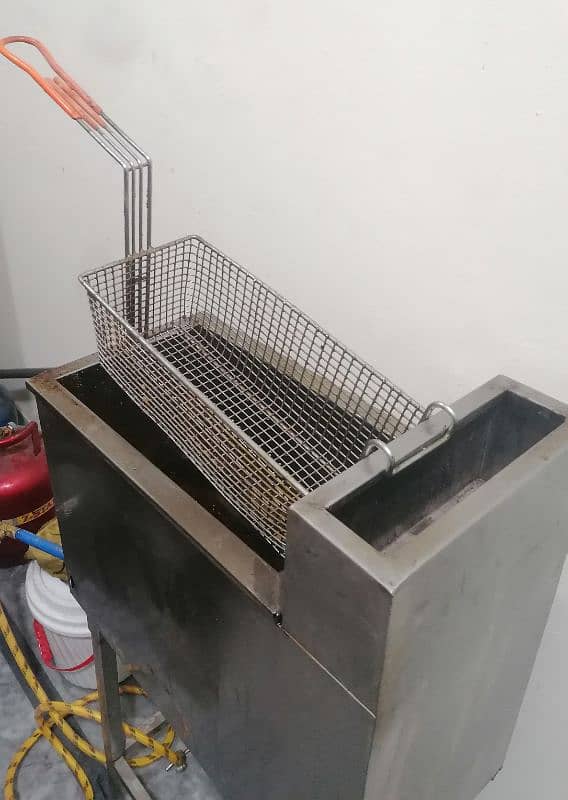 Manual deep Fryer 2