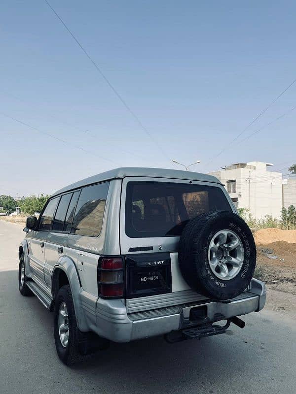 Mitsubishi Pajero 2004 5