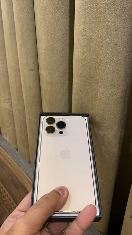 IPHONE 13 PRO 256GB GOLD COLOUR PTA APPROVED WITH BOX… 3