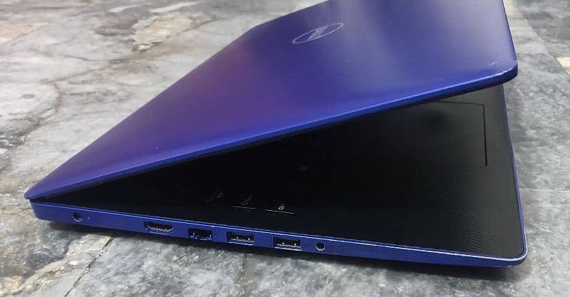 Dell Inspiron 3593 1