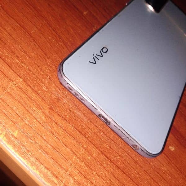 VIVO Y20 (. 034865888498) 5